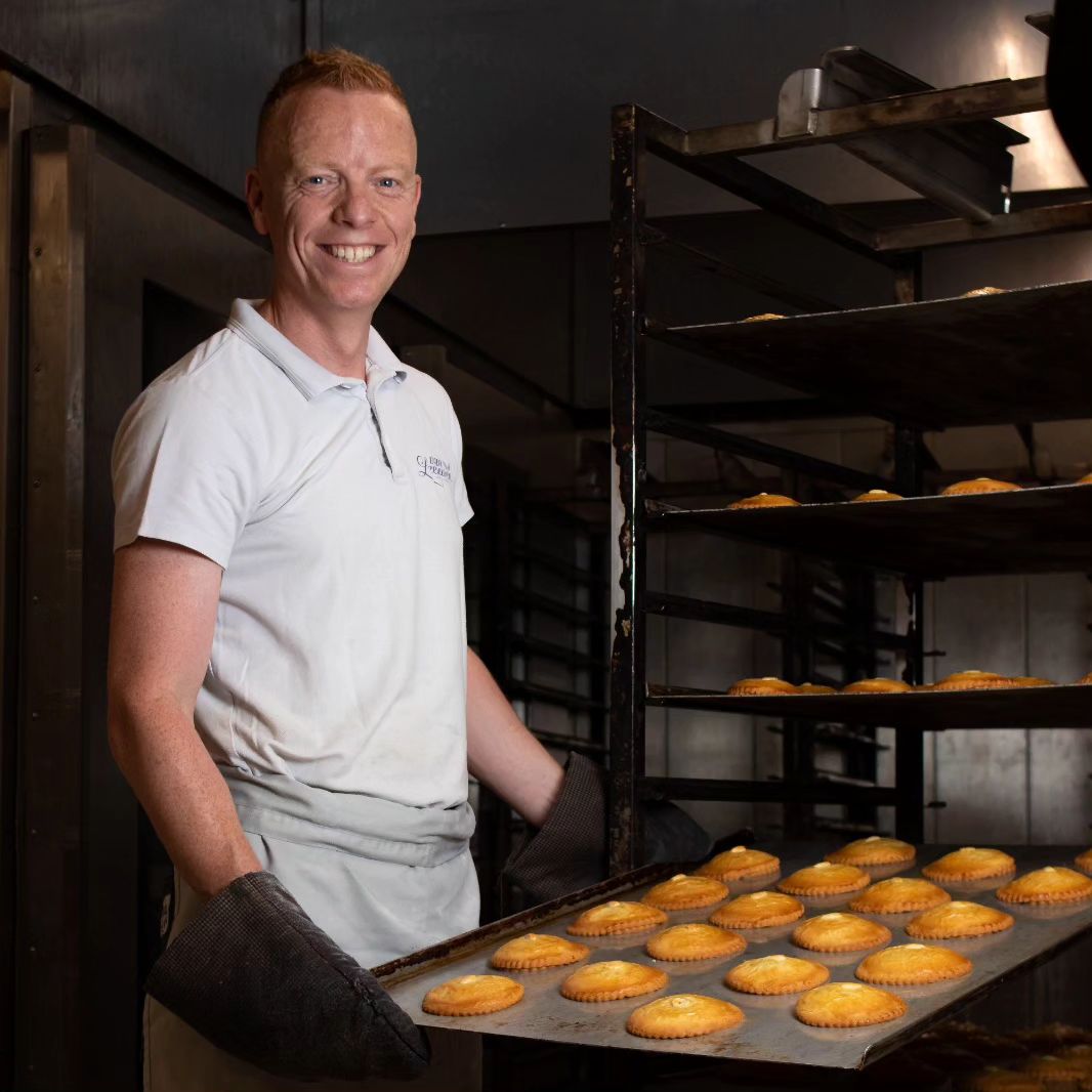 Van Leeuwen brood & banket is een familiebedrijf dat bekend staat om zijn kwaliteit, service en klant-tevredenheid.